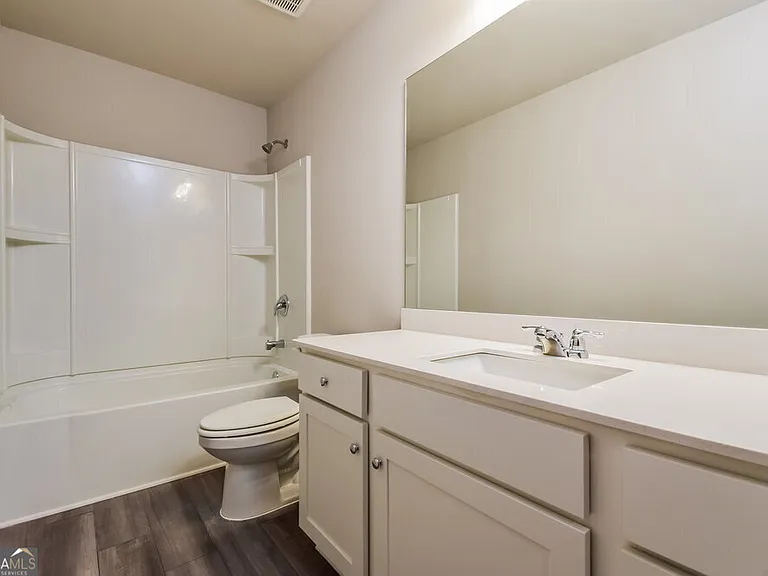 525 Knightsbridge Ln — Photo 16