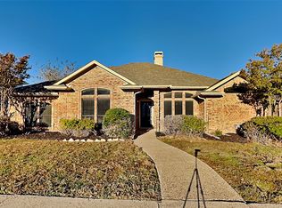 3803 Cromwell Dr, Carrollton, TX 75007