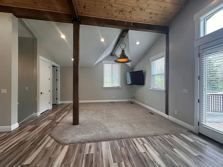 1505 E 900 S — Photo 3