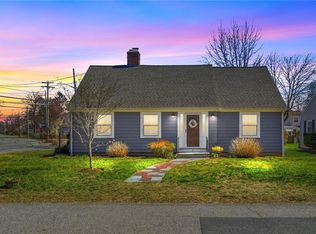 2 Duncan Rd E, Rumford, RI 02916