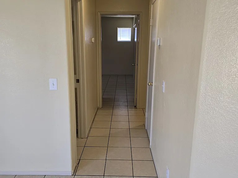 13987 El Cajon Dr — Photo 8