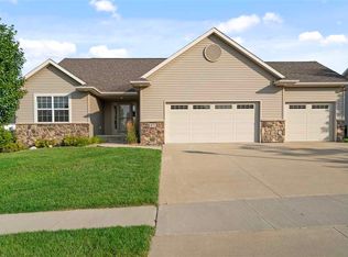812 Bowhunter Dr, Marion, IA 52302