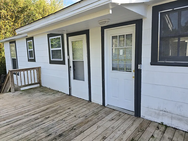312 E Palmer Ave — Photo 26