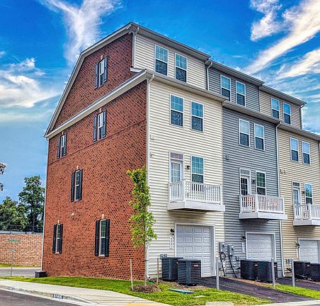 2nd image of 4921 Crest View Dr #4921