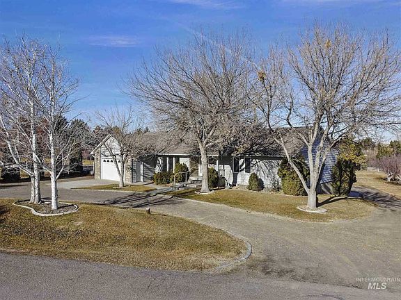 2nd image of 3085 Boehm Estate Dr
