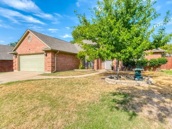 1345 Timber Creek Dr, Weatherford, TX 76086