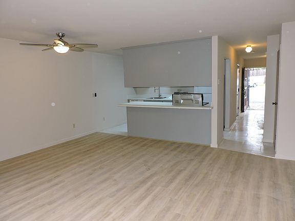 3rd image of 10249 Oasis Ct APT 2