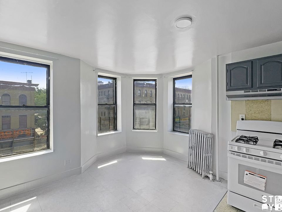 2nd image of 4724 5th Ave #2B