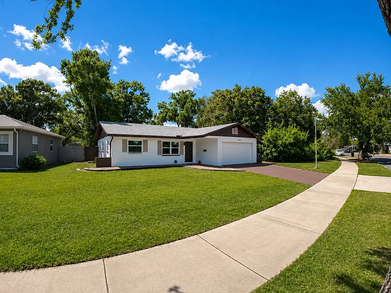 5210 Dr Martin Luther King Jr St N — Photo 1