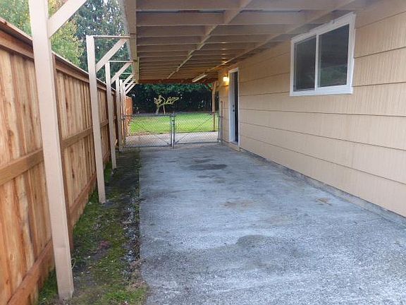 3rd image of 4807 14th Ave SE