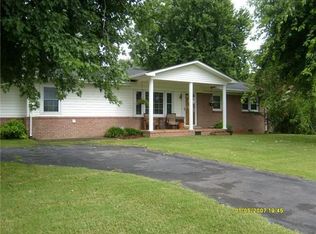 333 Brannon St, Lawrenceburg, TN 38464