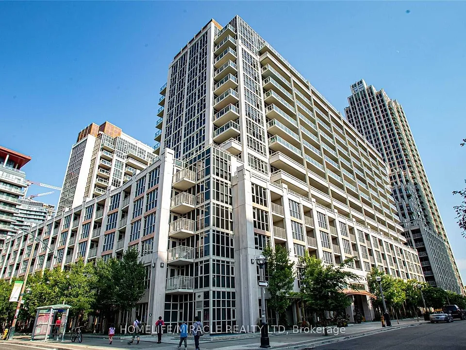 35 Bastion St #116