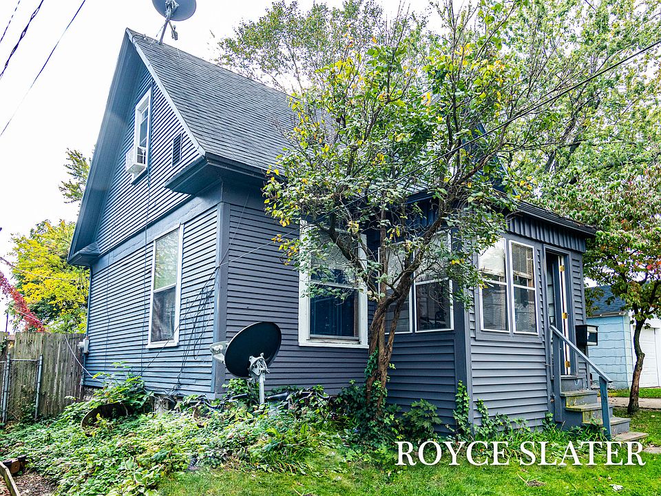 1st image of 1146 Courtney St NW