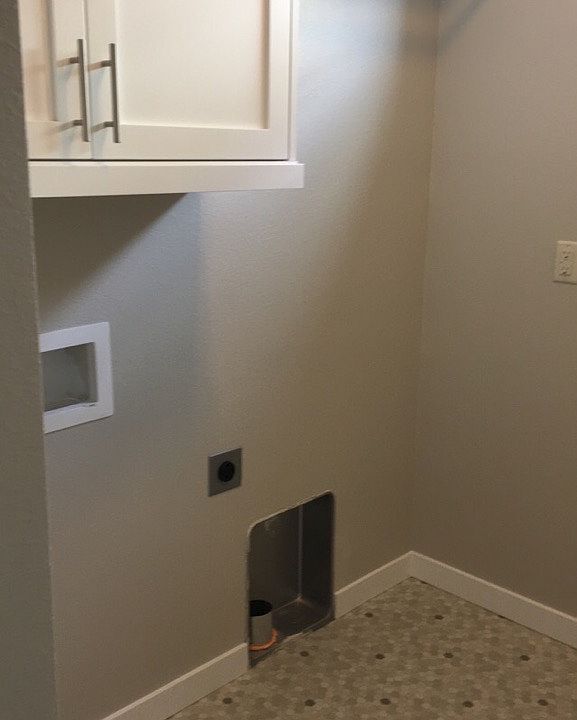 2nd image of 3276 W Targee St