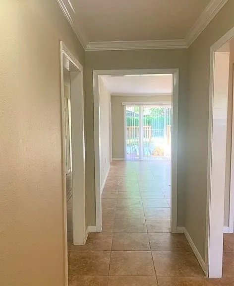 1853 Dolphin Dr — Photo 2