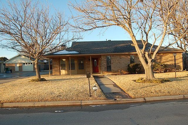 1st image of 1913 Everglade Ct