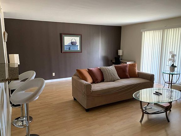2nd image of 1901 18th Ave S APT 205