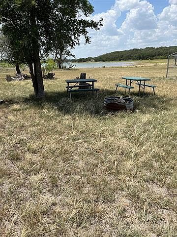 2nd image of 117 Lake Front Cir
