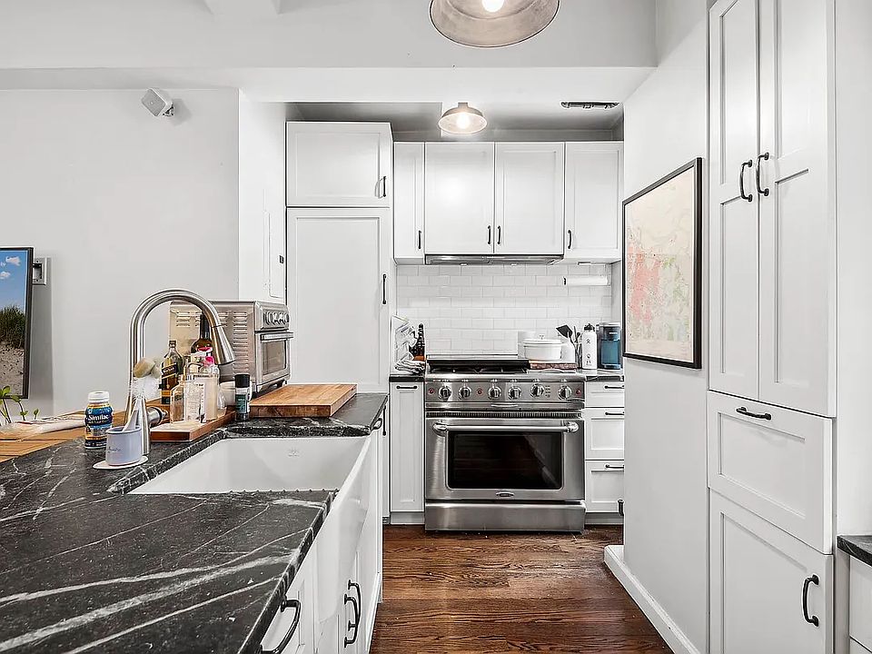 1st image of 227 E 57th St APT 5C