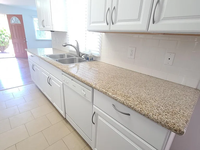 5817 Central Ave — Photo 7