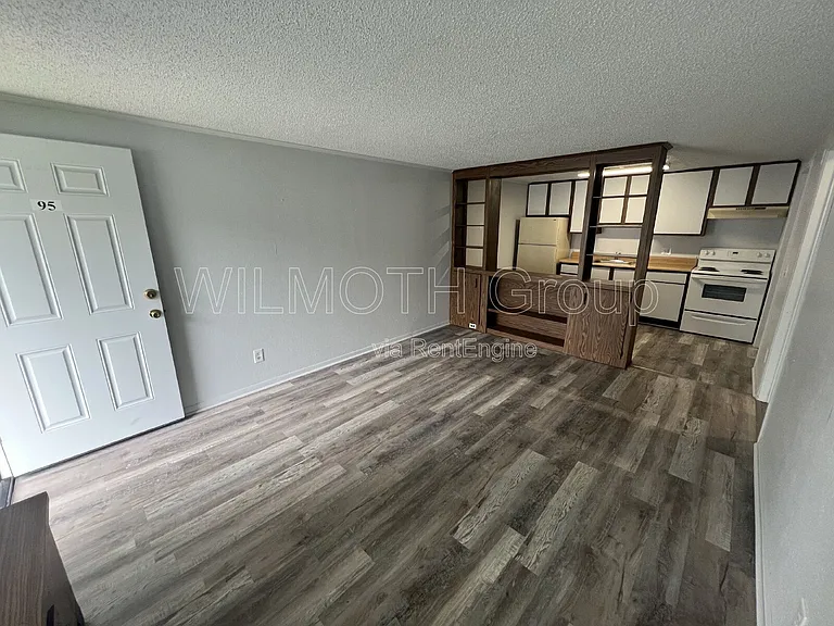 2000 Indianapolis Road — Photo 48