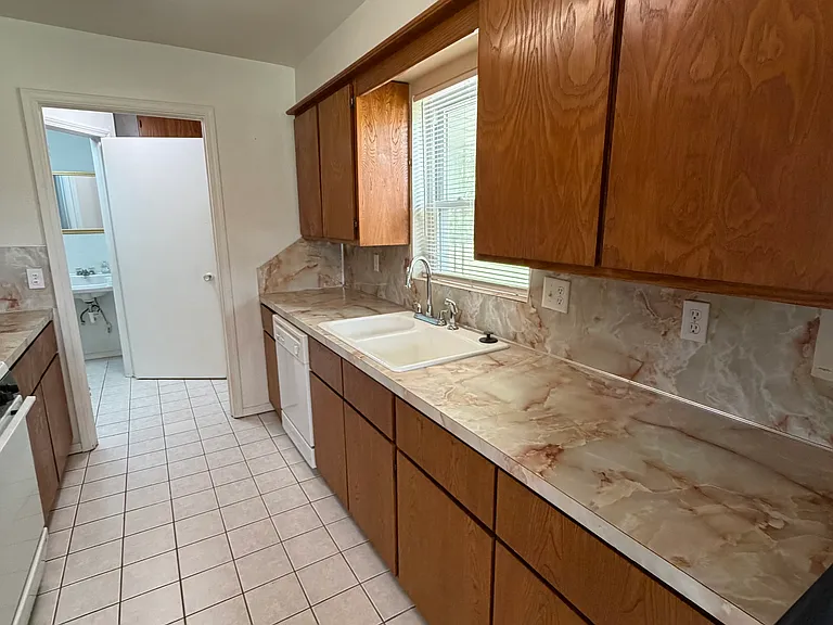 8700 S Westminster Rd — Photo 6