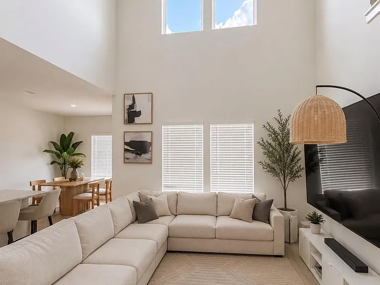 3930 Edzell Heights Dr — Photo 5
