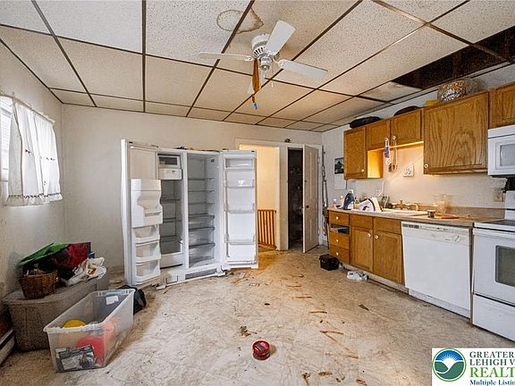 5th image of 632 W Franklin St