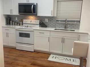 (Undisclosed Address), Naples, FL 34113