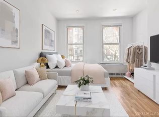 1582 York Ave APT 2D, New York, NY 10028