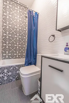 Rented by EXR | media 8