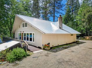 238 Cedar Dr, Hathaway Pines, CA 95233