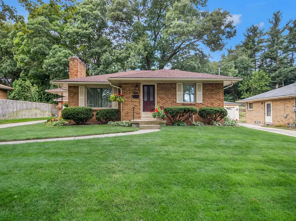 1453 Kenan Ave NW, Grand Rapids, MI 49504