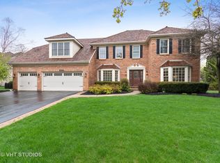 1001 Stonehedge Rd, St Charles, IL 60174