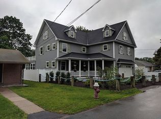 55 Hope St, Niantic, CT 06357