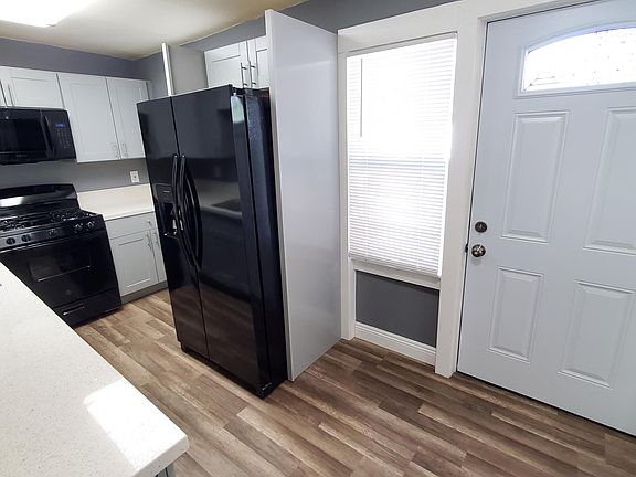 4th image of 1-445 25th St #1