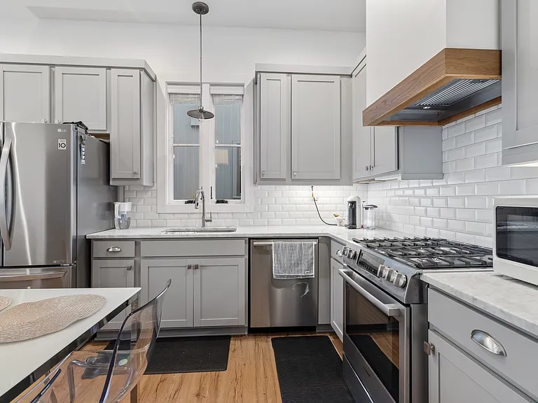 177 Ravenhurst Ln — Photo 4