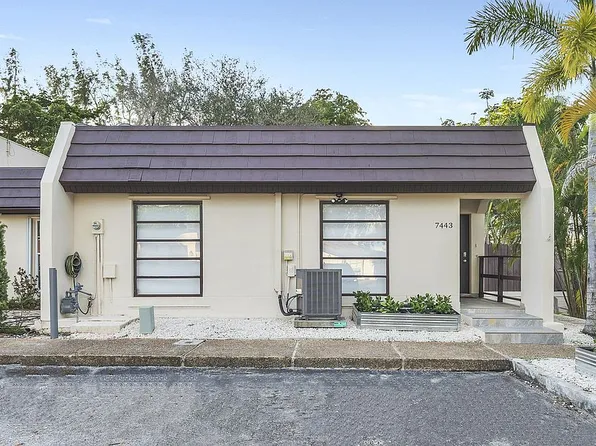 7443 Big Cypress Dr, Miami Lakes, FL 33014