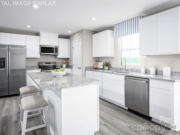 3rd image of 11017 Rococo Ln