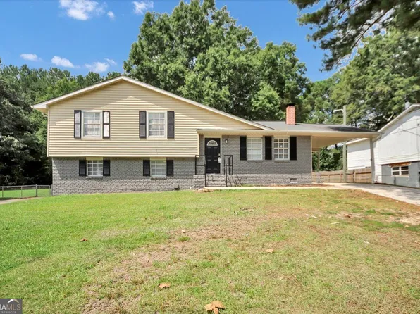 139 Caldwell Dr, Hampton, GA 30228