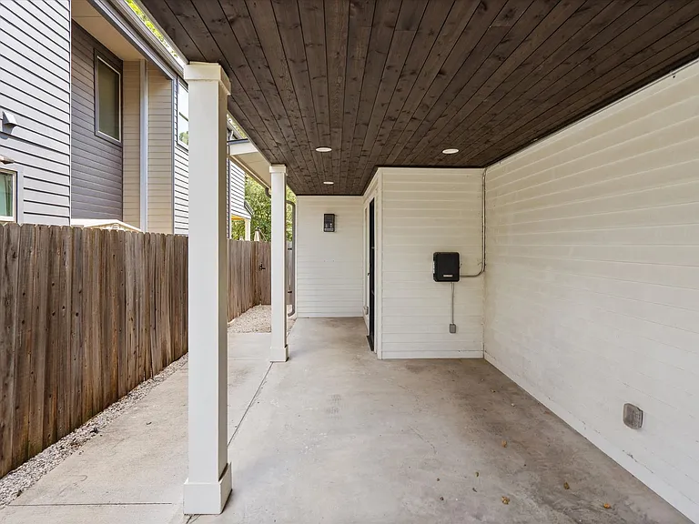 2509 S 4th St — Photo 5