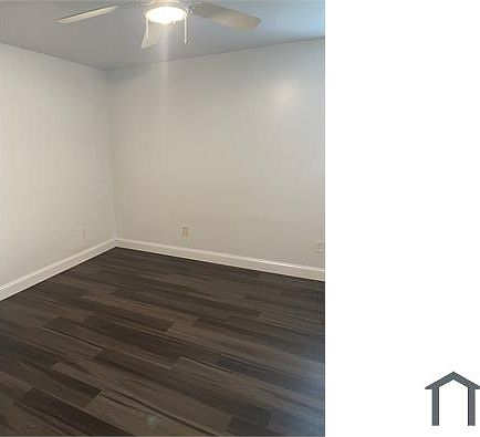 3rd image of 2434 Manassas Ln