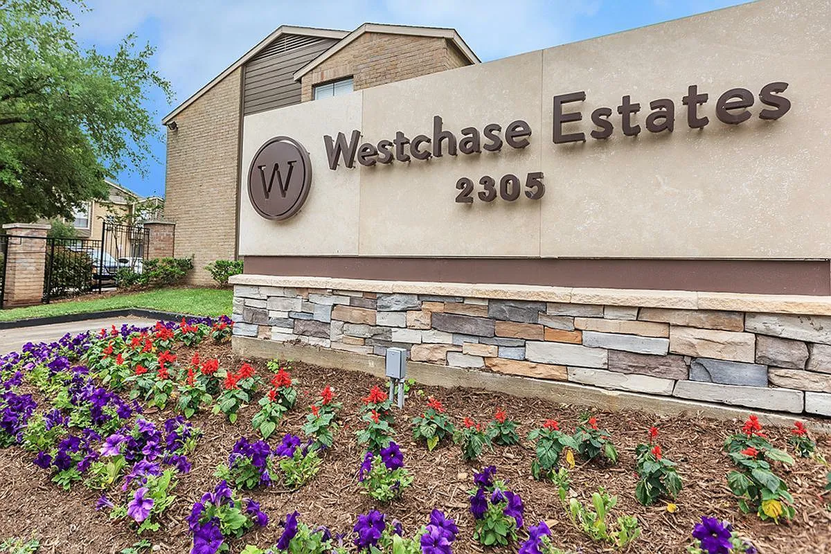 Estates at Westchase (Old) — Photo 2