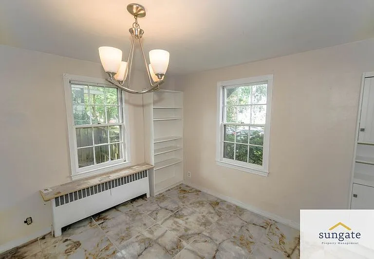 7023 Deerfield Rd — Photo 2