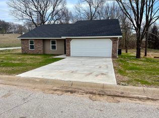 1706 Radcliff Dr, Neosho, MO 64850