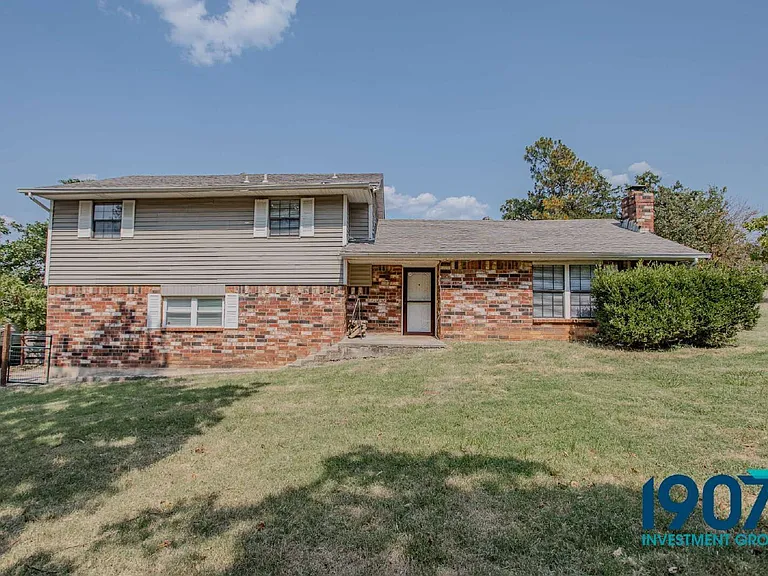 15008 Ken Rd — Photo 1