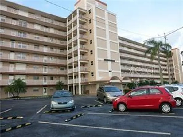 1847 Shore Dr S APT 607, South Pasadena, FL 33707