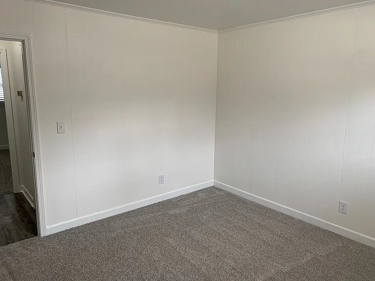 Room 1 (3) Room 1 (3)