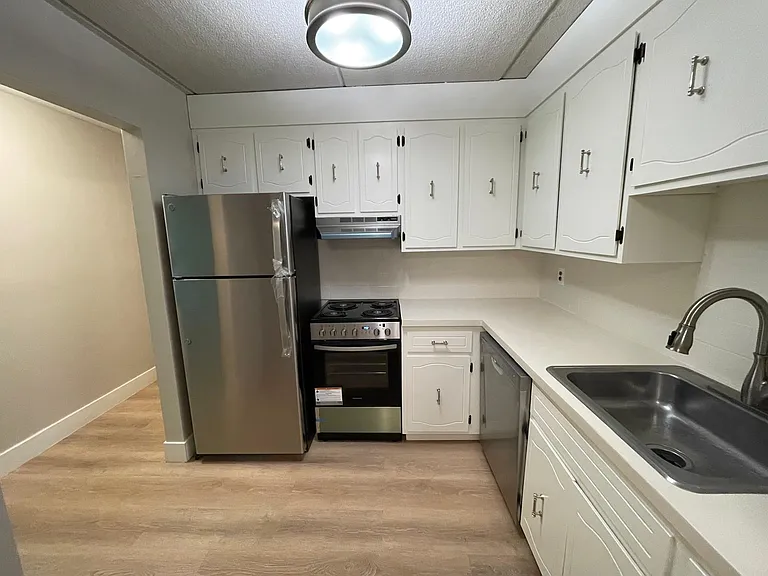 993 Massachusetts Ave #311 — Photo 8