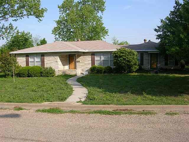 1st image of 1313 E McLennan Ave